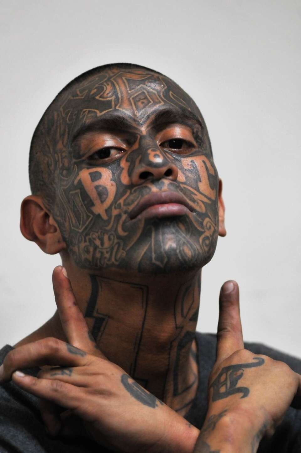 Gang tattoos from around the world, image size:960x1446
