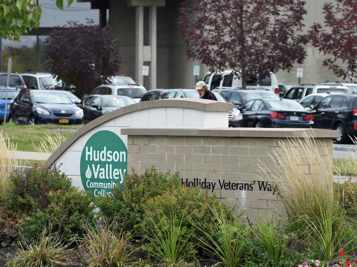 Hudson Valley Community College recruits international students