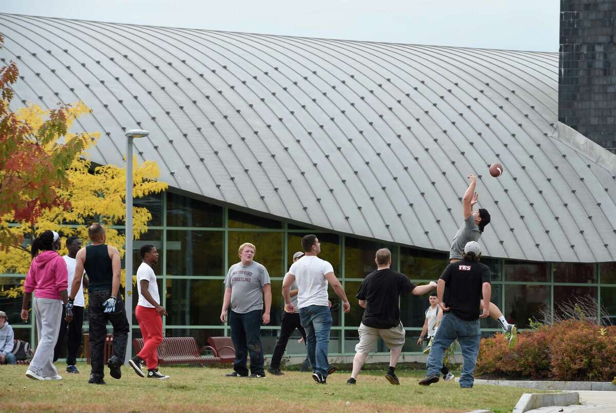 Hudson Valley Community College recruits international students