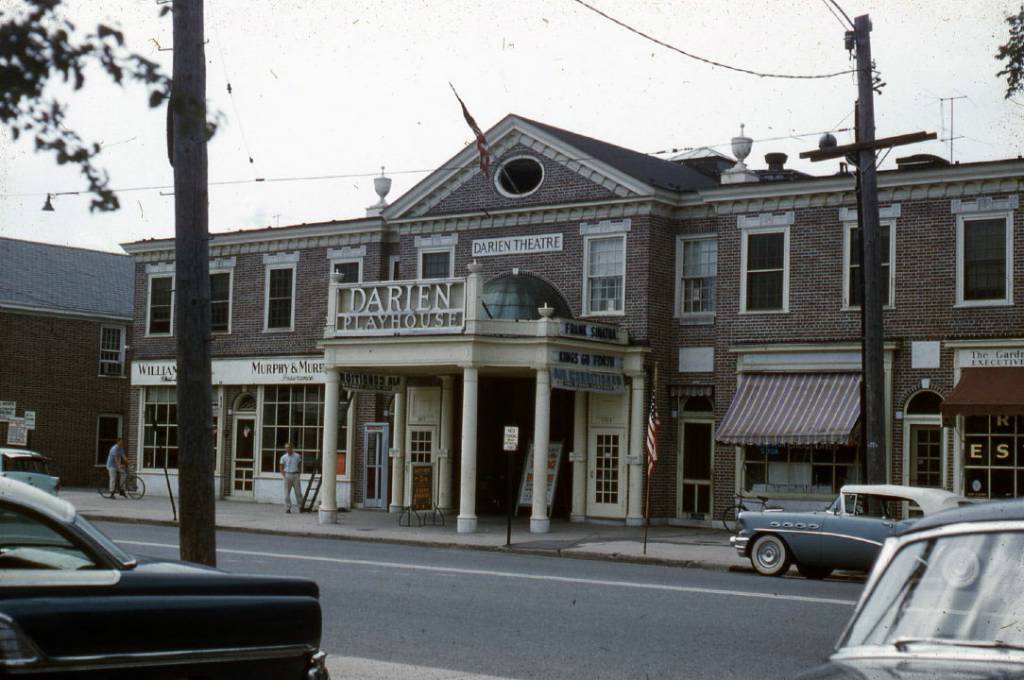 The Good Old Days in Darien / Ed Chrostowski - Vimarsana News