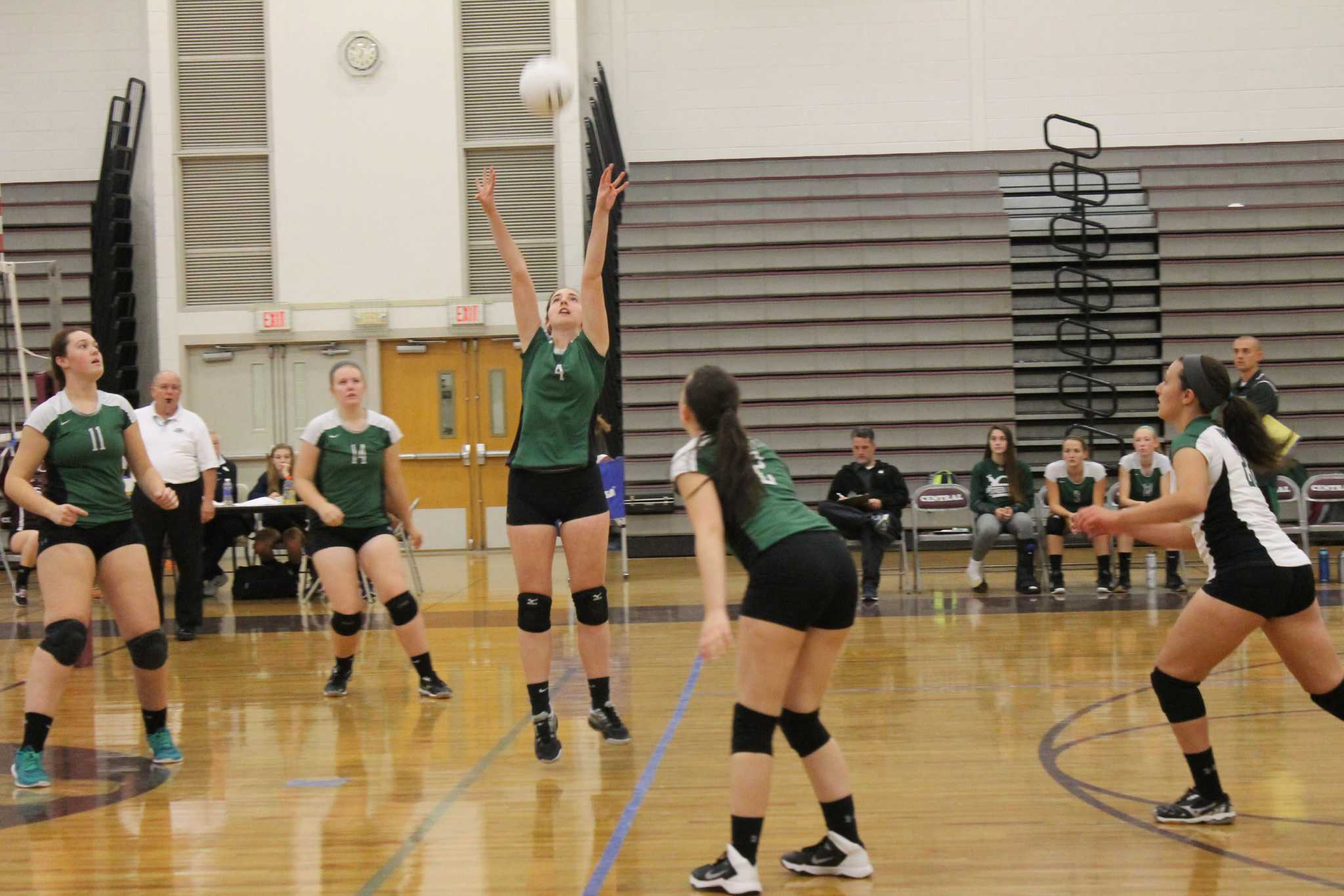 New Milford volleyball sets up for postseason run