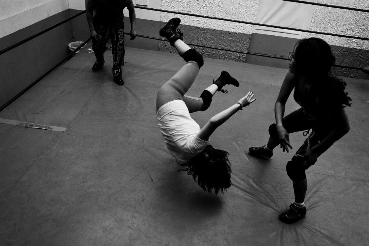 Female lucha libre wrestlers