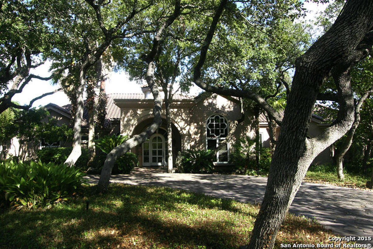 4 De Zavala Place, Shavano Park, Texas 78231