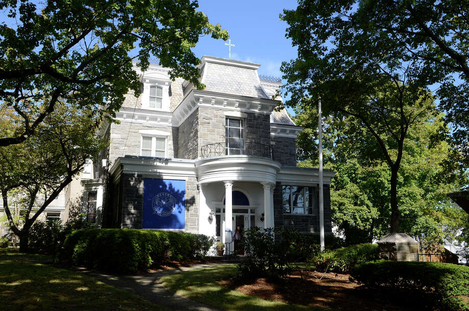 Stamford neighborhood hosts historic tour StamfordAdvocate