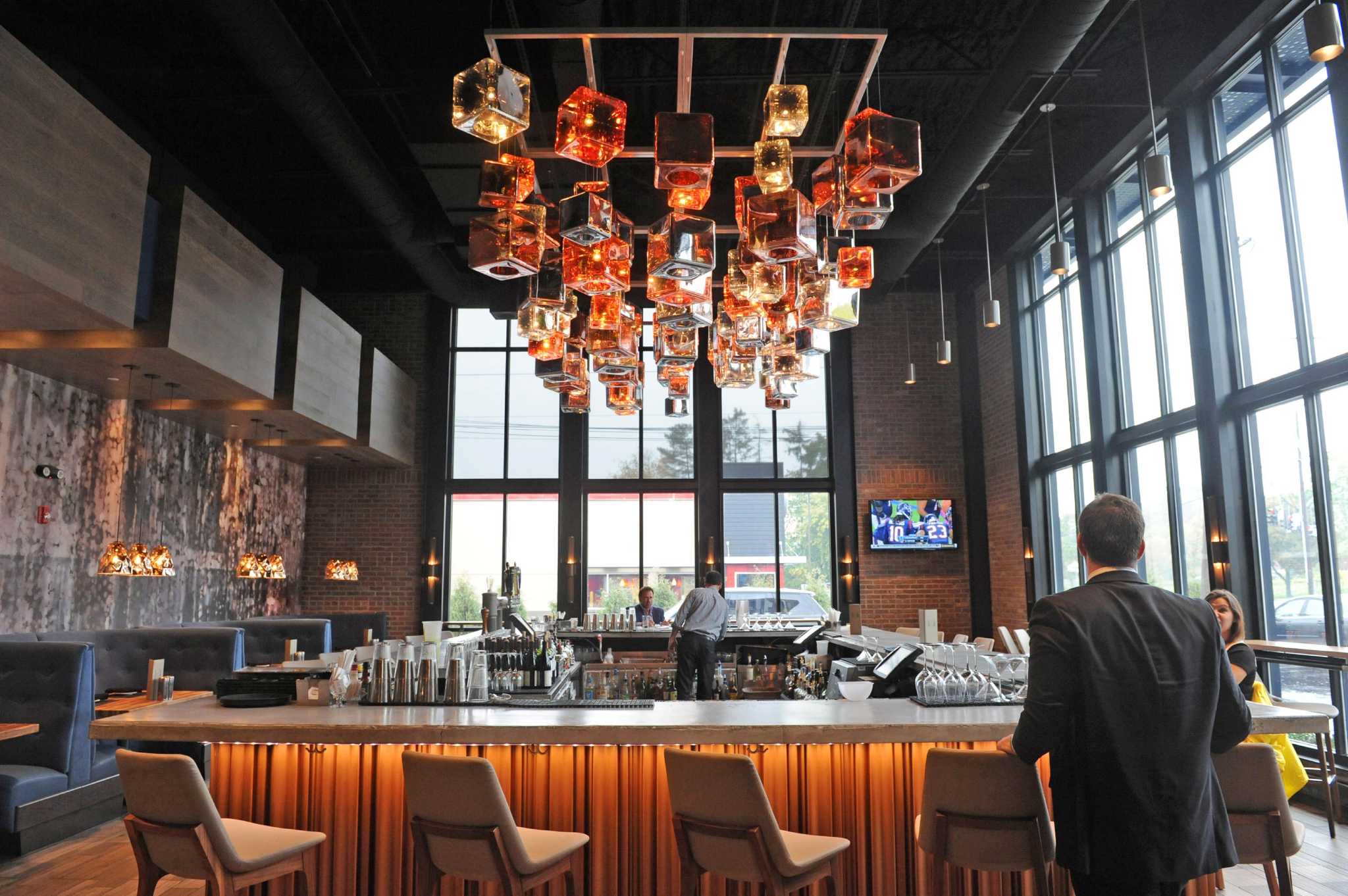 Restaurant review: Black & Blue Steak and Crab aims high and mostly succeeds