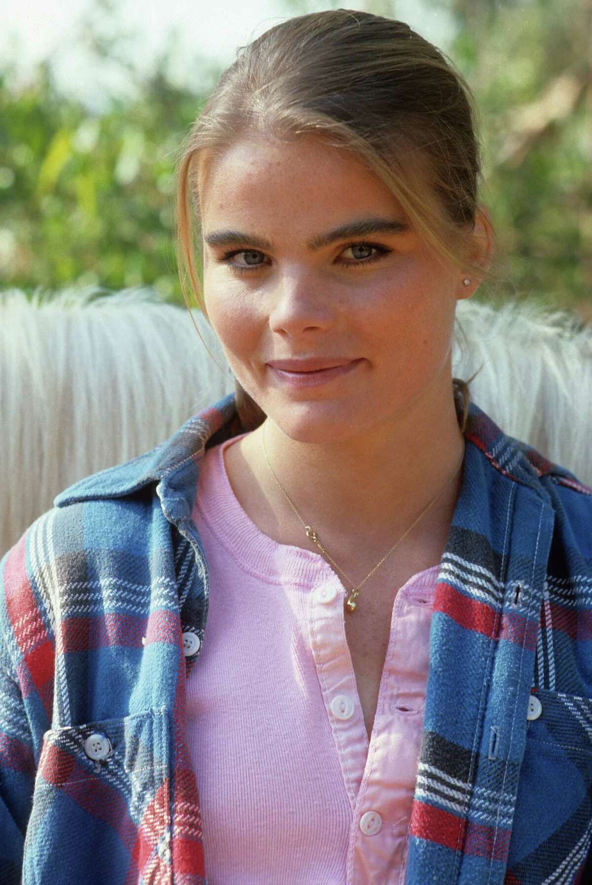 Ginny & Georgia Halloween Costumes: Recreate Their Iconic Looks! - 8e5ui64