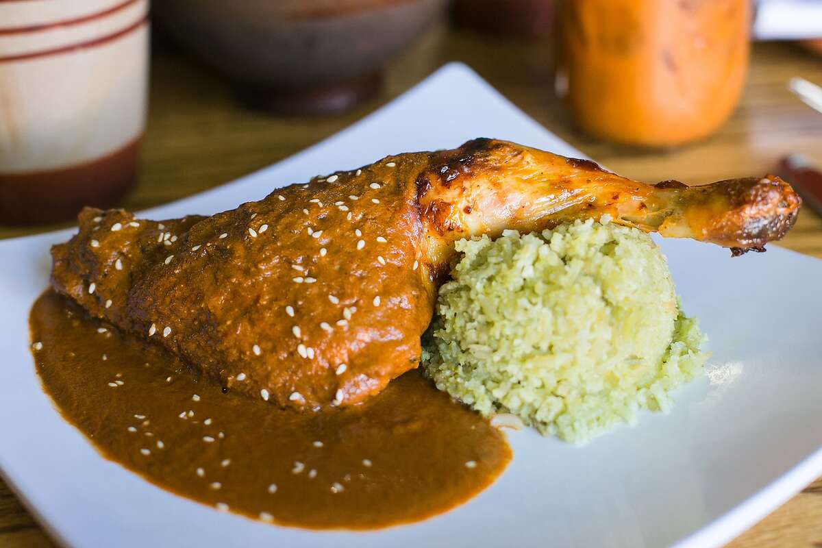 Chef gets creative (mango mole, anyone?) at Los Moles