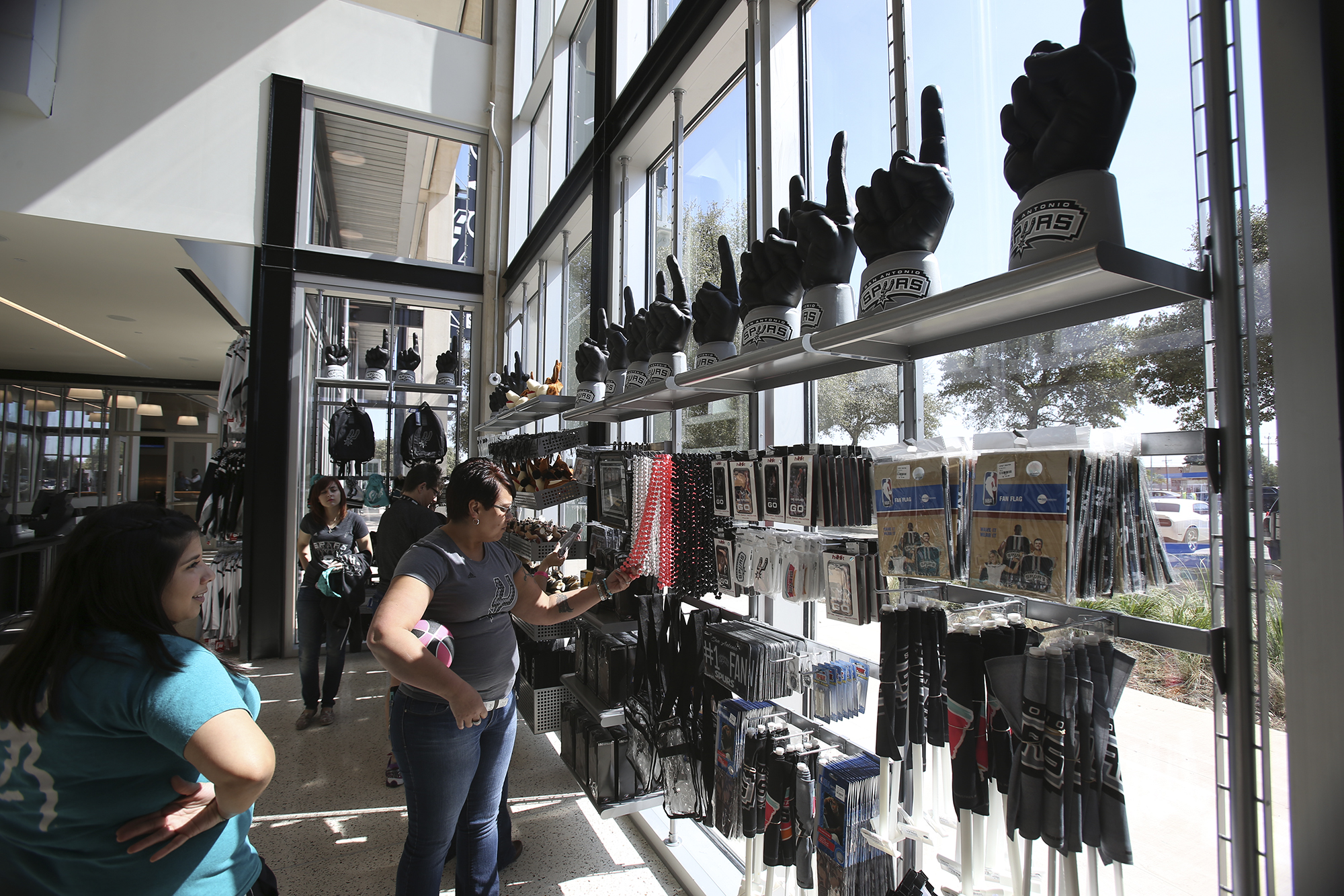 at&t spurs store