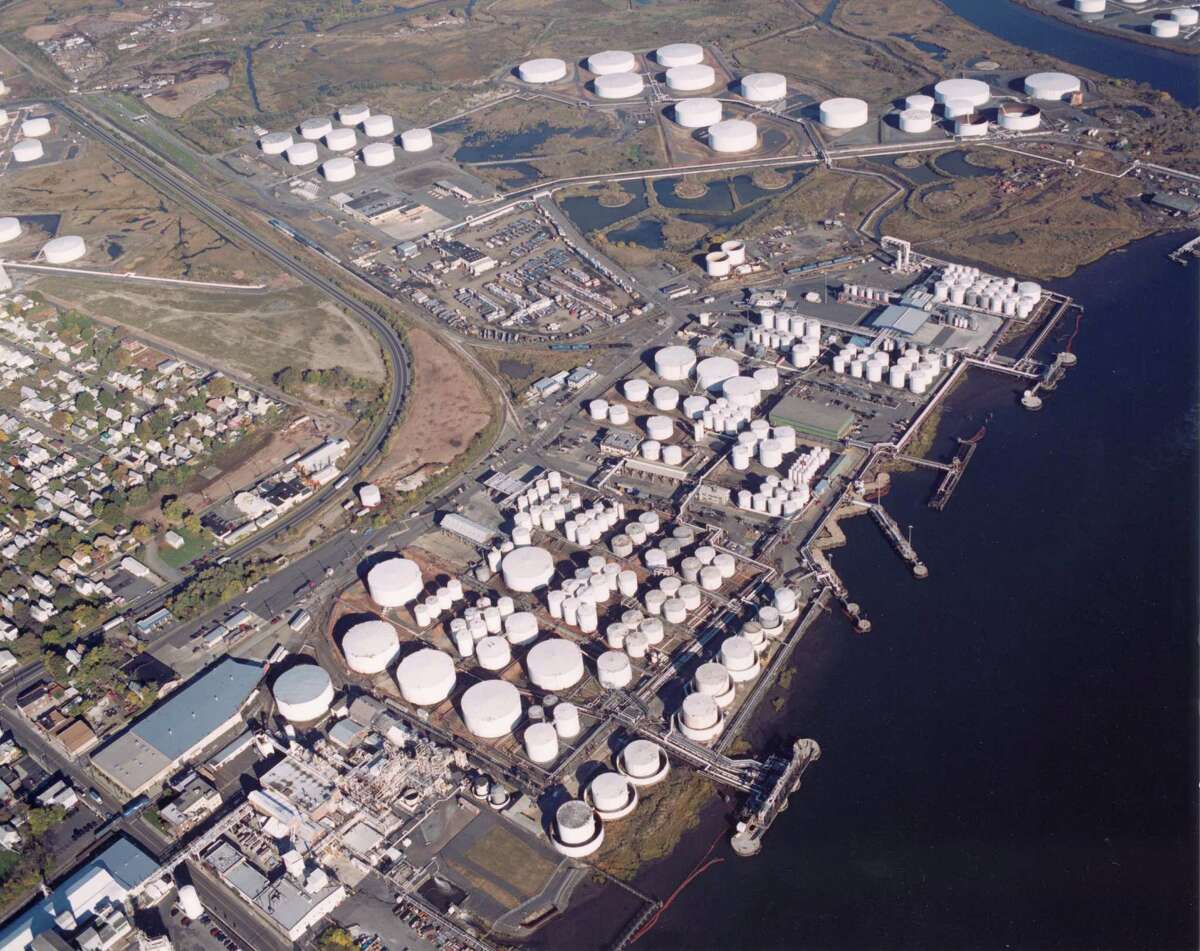 Kinder dividend cut creates opening for others to follow suit