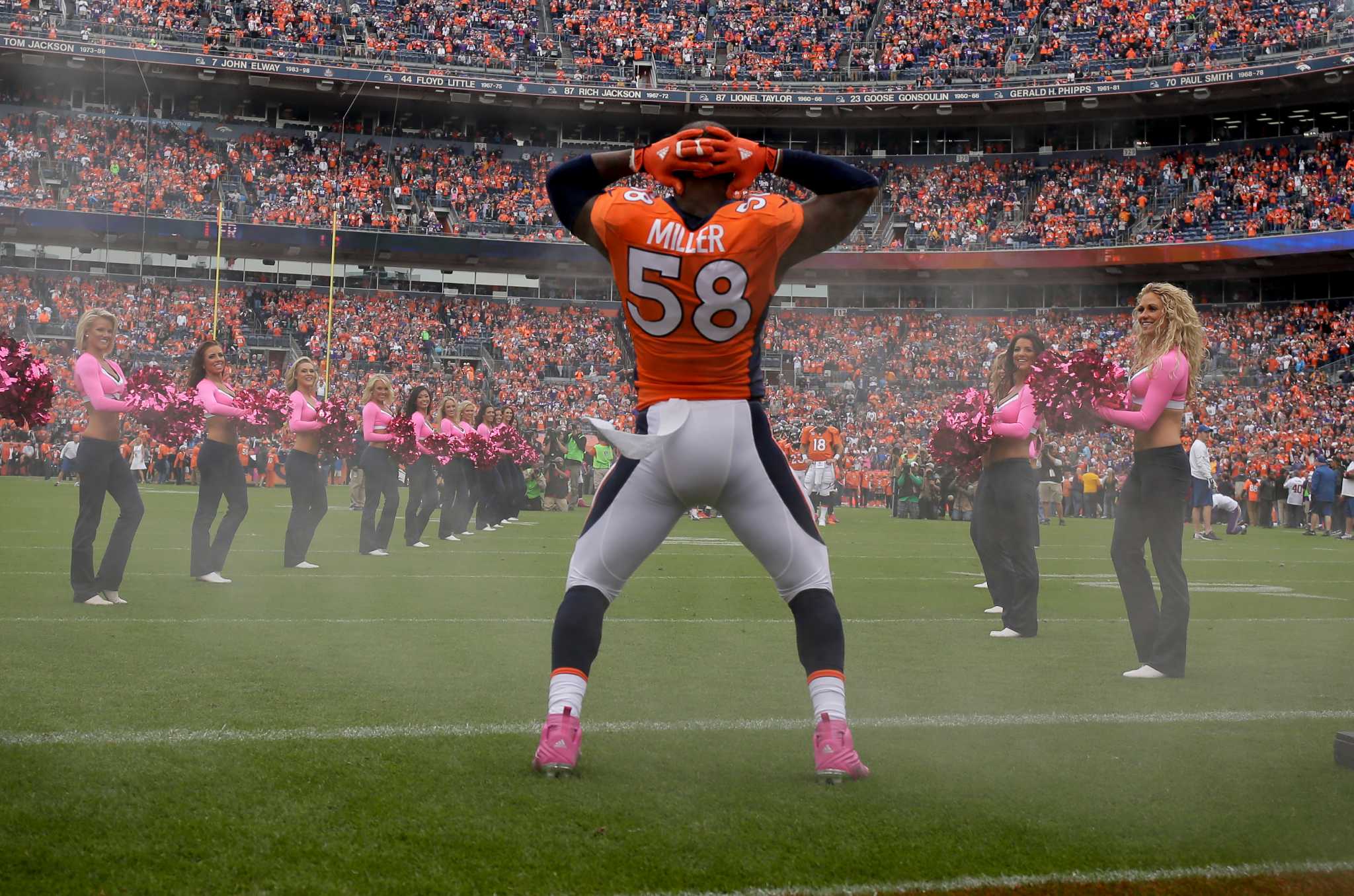 Von miller best sale sack dance