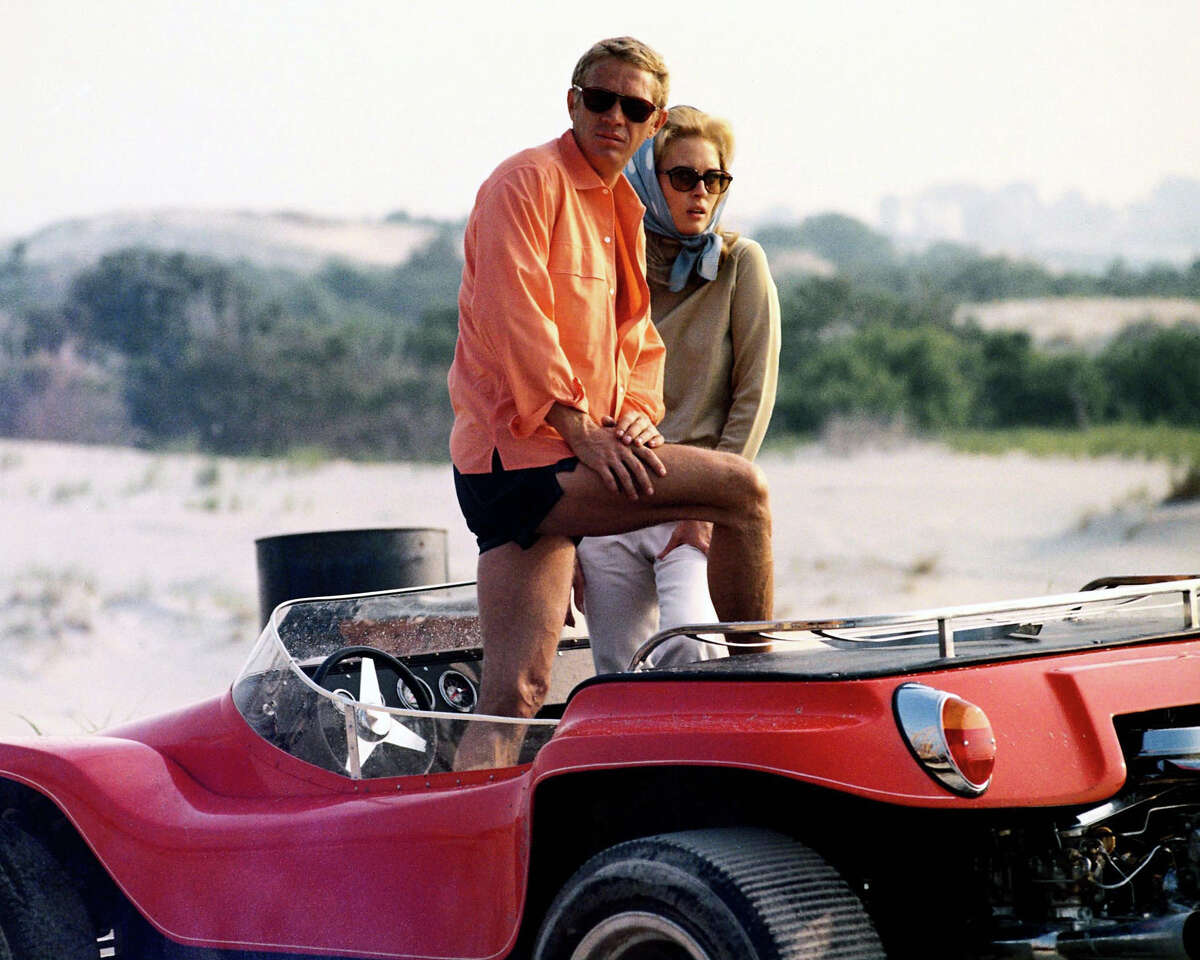 Steve McQueen and Faye Dunaway in a promotional image released for the film 'The Thomas Crown Affair', 1968.
