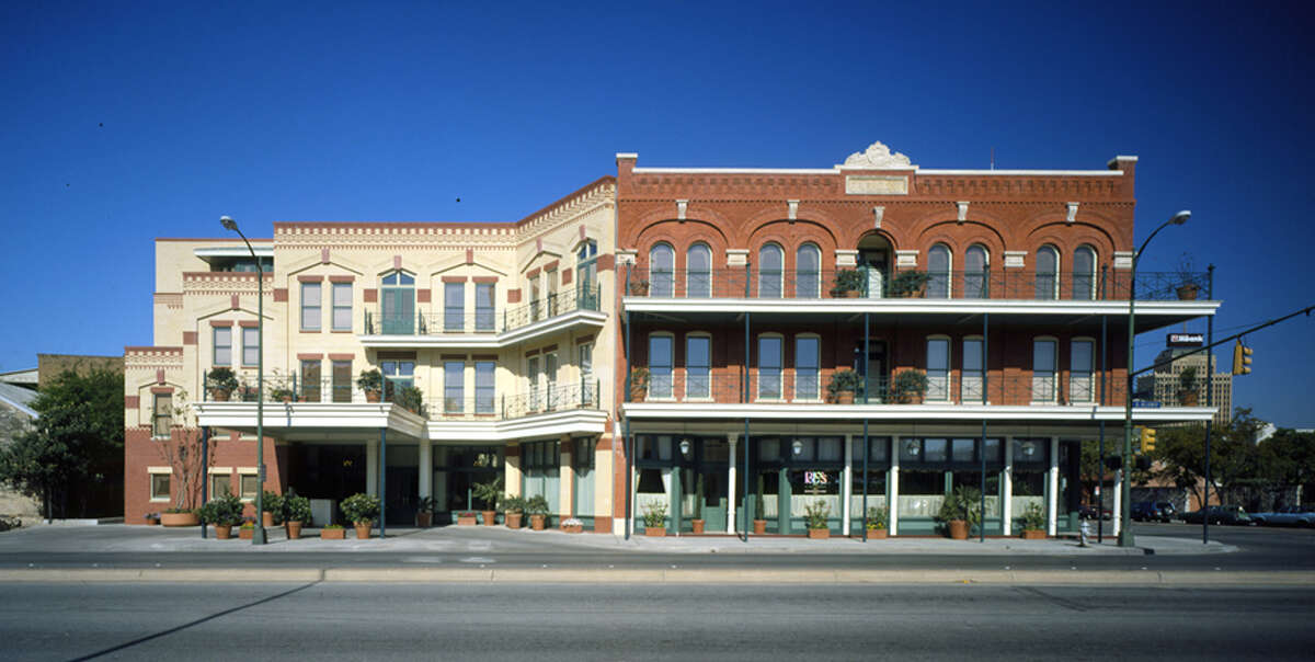 Fairmount Hotel move captivated city for six days