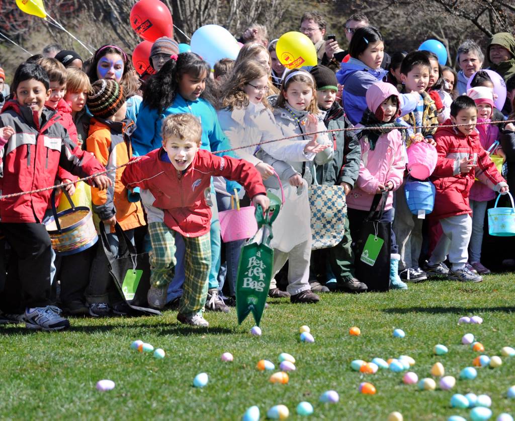 Sunny skies bring out near-record turnout at annual egg hunt