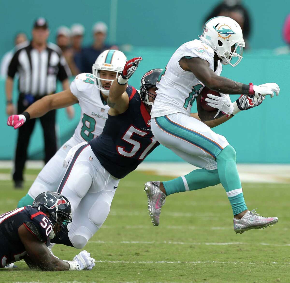 Texans no show early in 44-26 loss to Dolphins