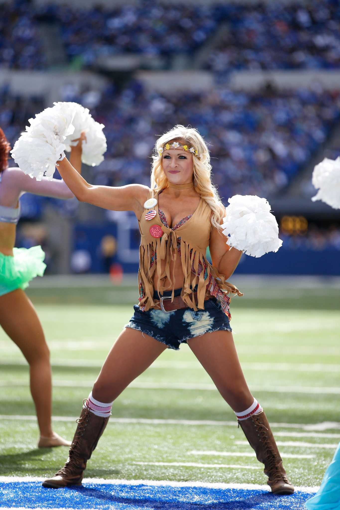 2015 NFL cheerleaders celebrate Halloween