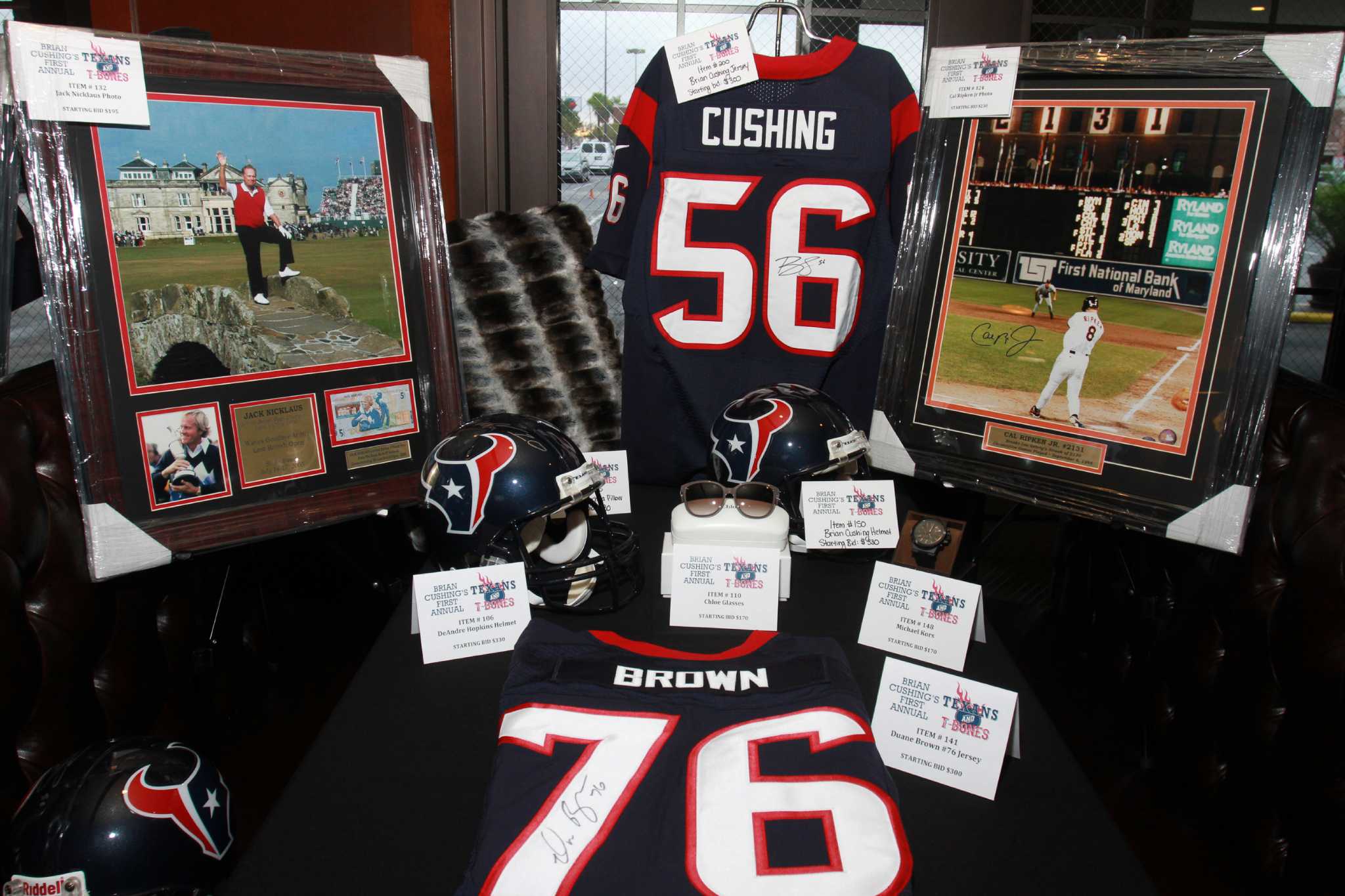 Texans' Brian Cushing has charity event at Enoteca Rossa