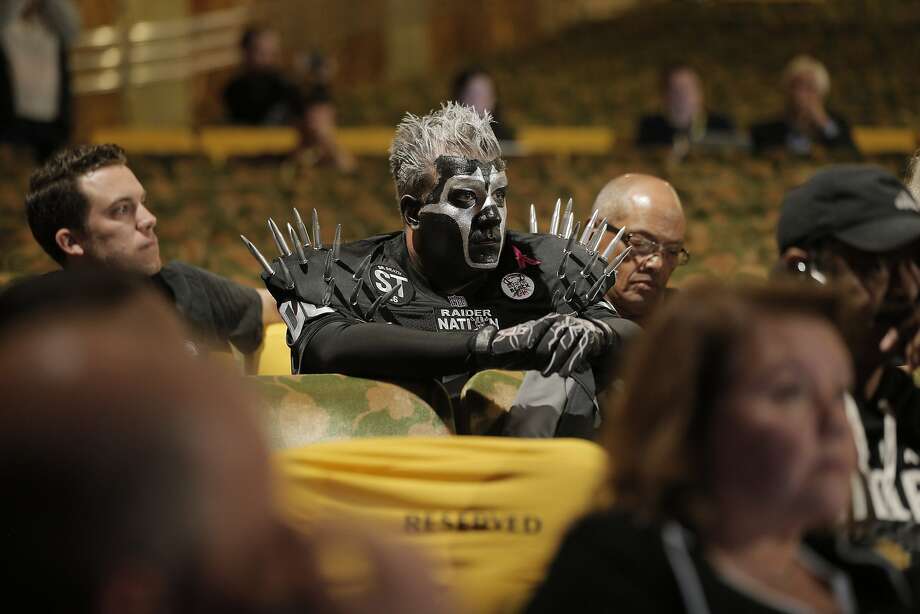 Raiders Fans Plead With Nfl Execs To Keep Team In Oakland Sfgate