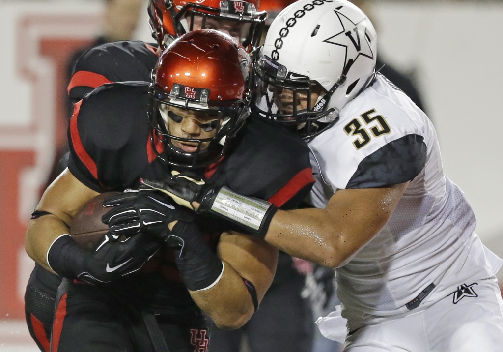 Vanderbilt replaces UH with UConn in 2021 schedule