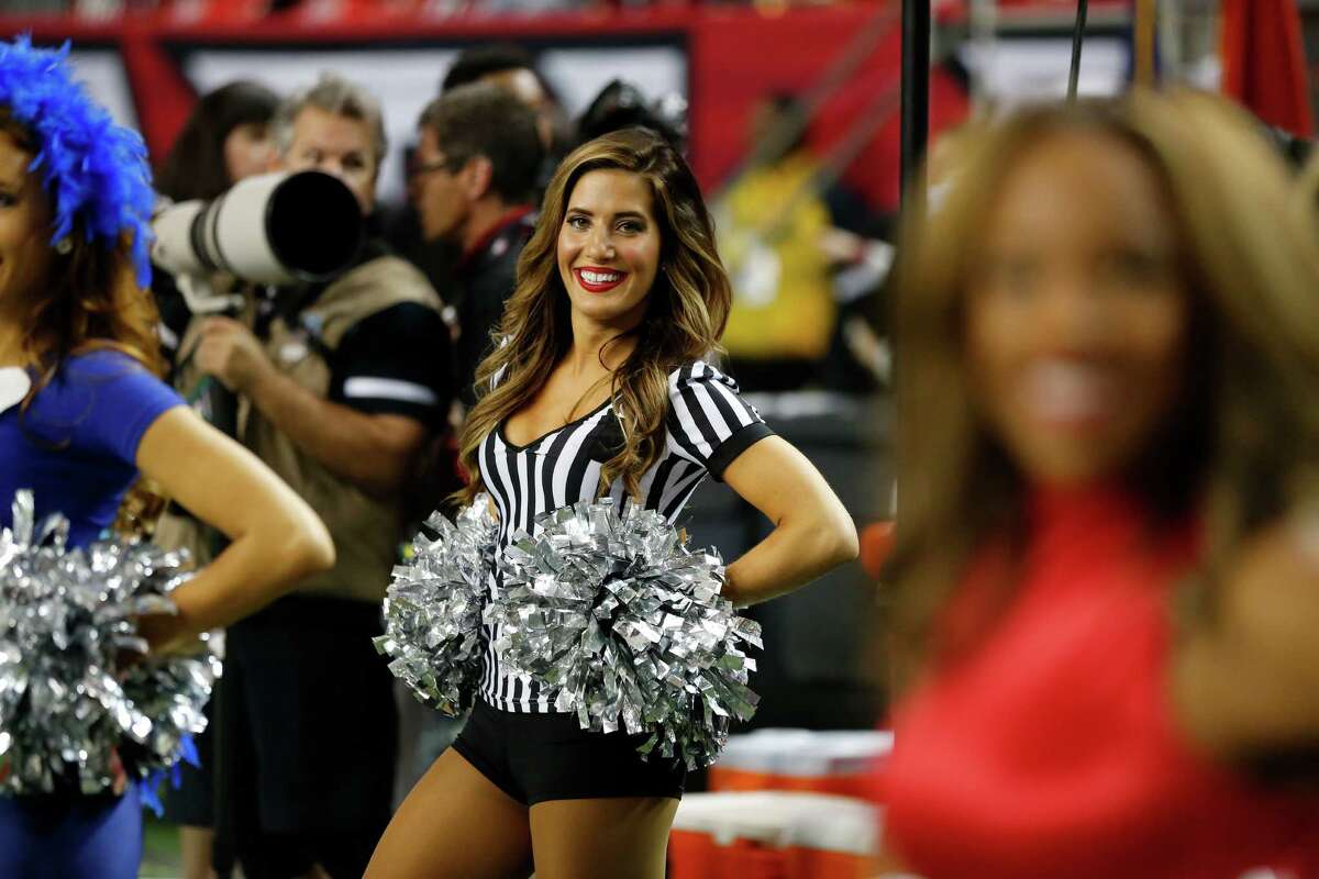 NFL cheerleader Halloween costumes for 2015