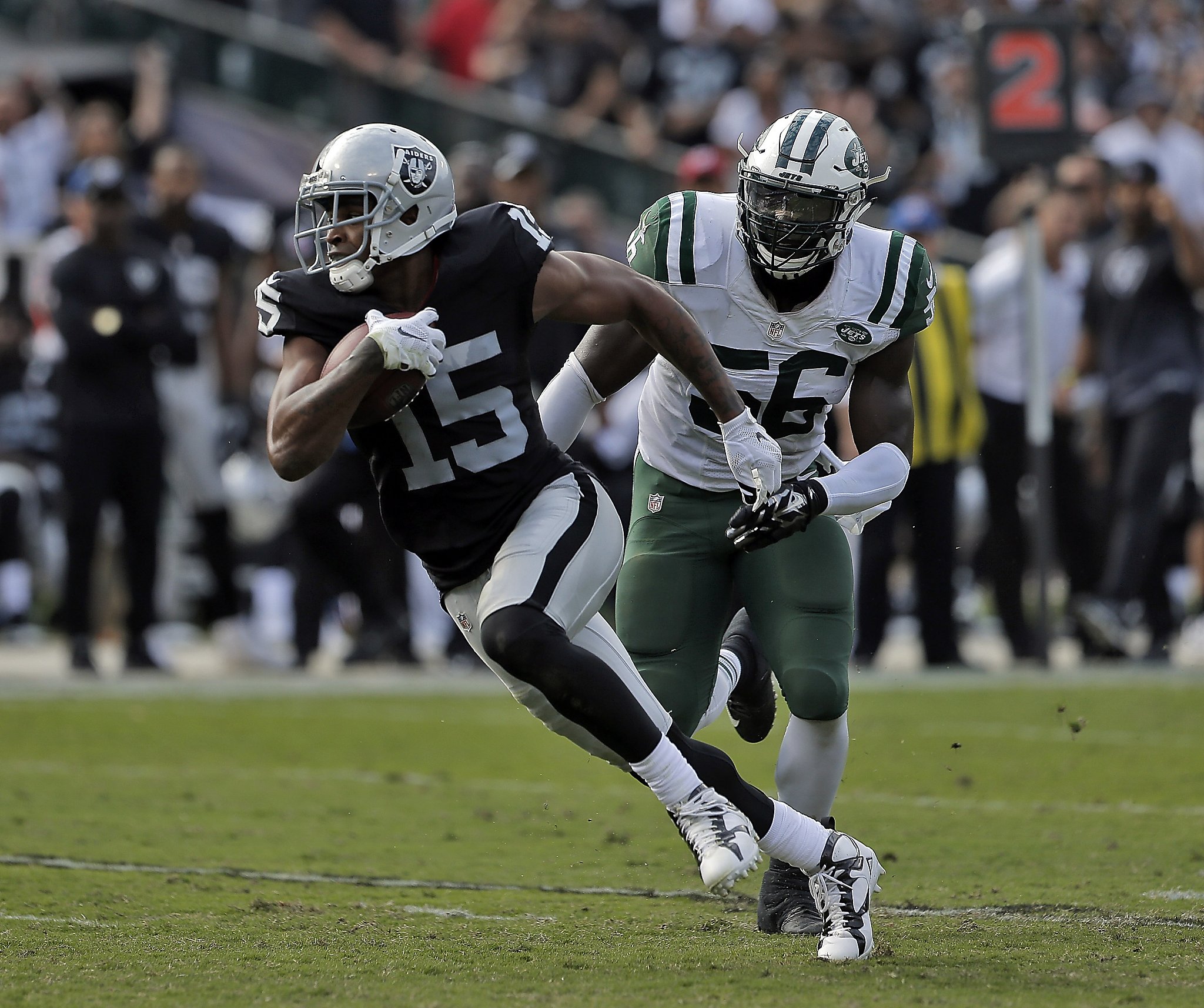 Taiwan Jones Breaks Multiple Tackles & Scores a TD!, Jets vs. Raiders