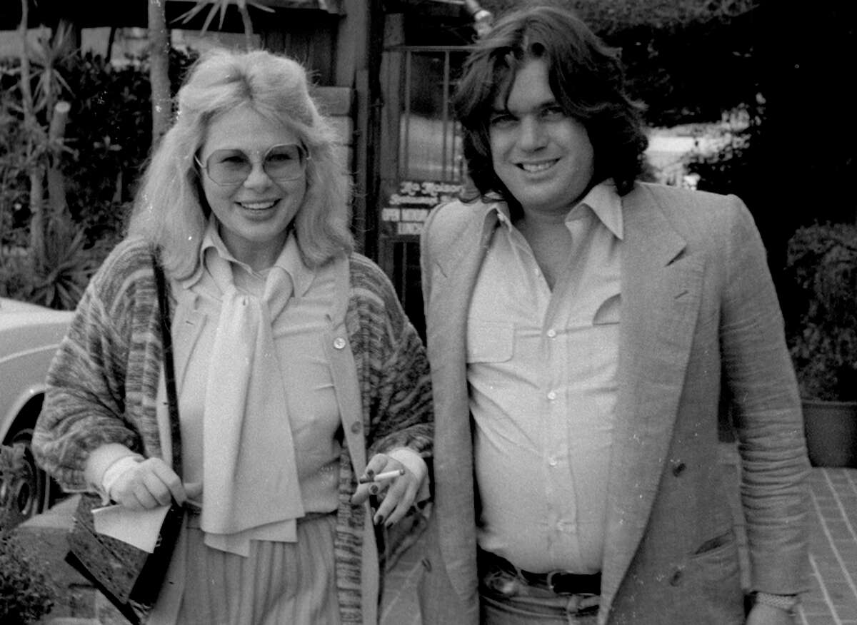 Talent agent Sue Mengers and Rolling Stone publisher Jann Wenner at Ma Maison Restaurant in West Hollywood in 1981.