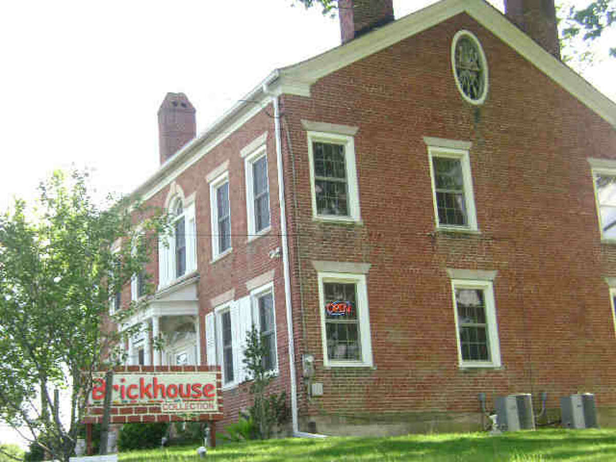 Sale of historic New Milford house hits snag