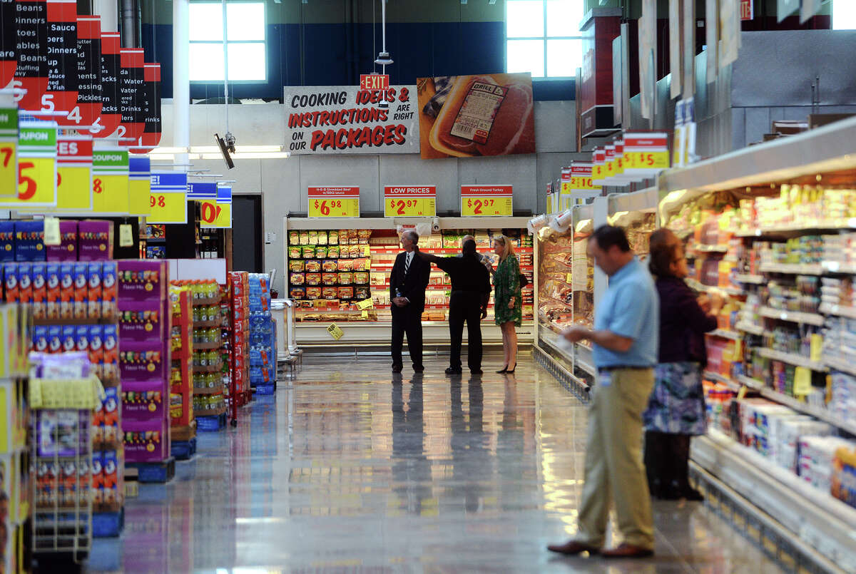 HEB rewards employees with stock