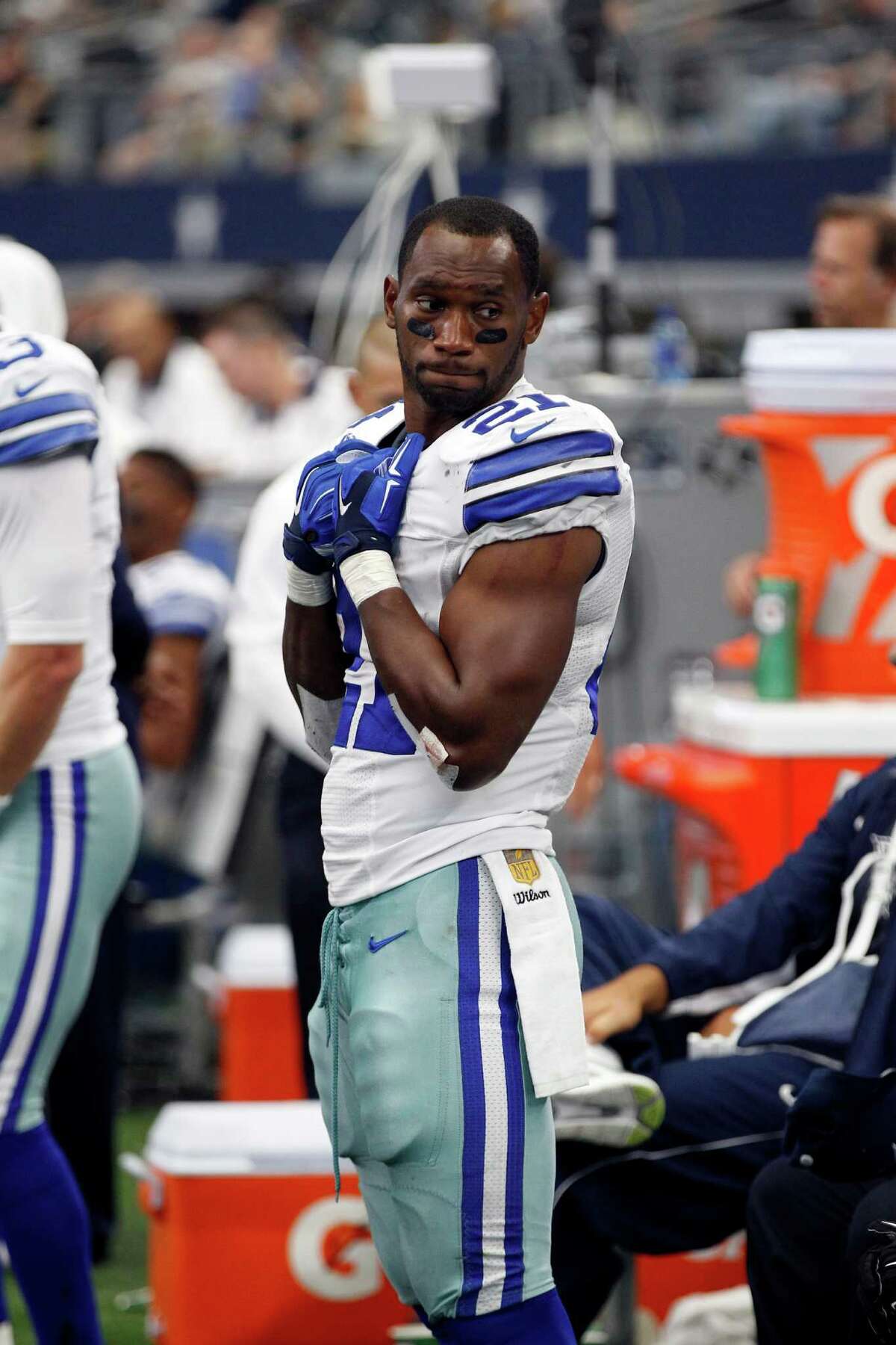 Cowboys release beleaguered running back Joseph Randle