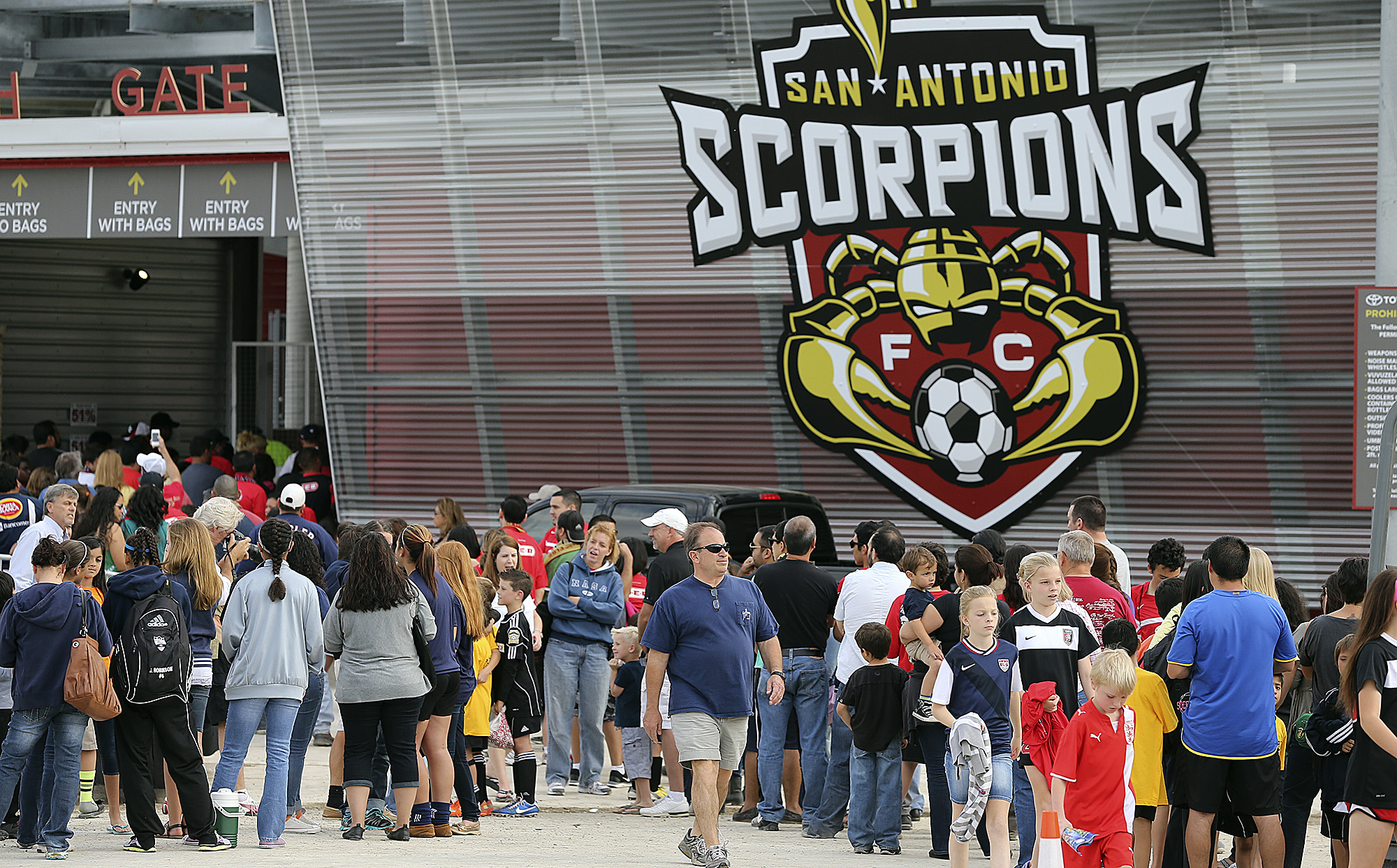 Knock it out of the park boxing event at Whataburger Field