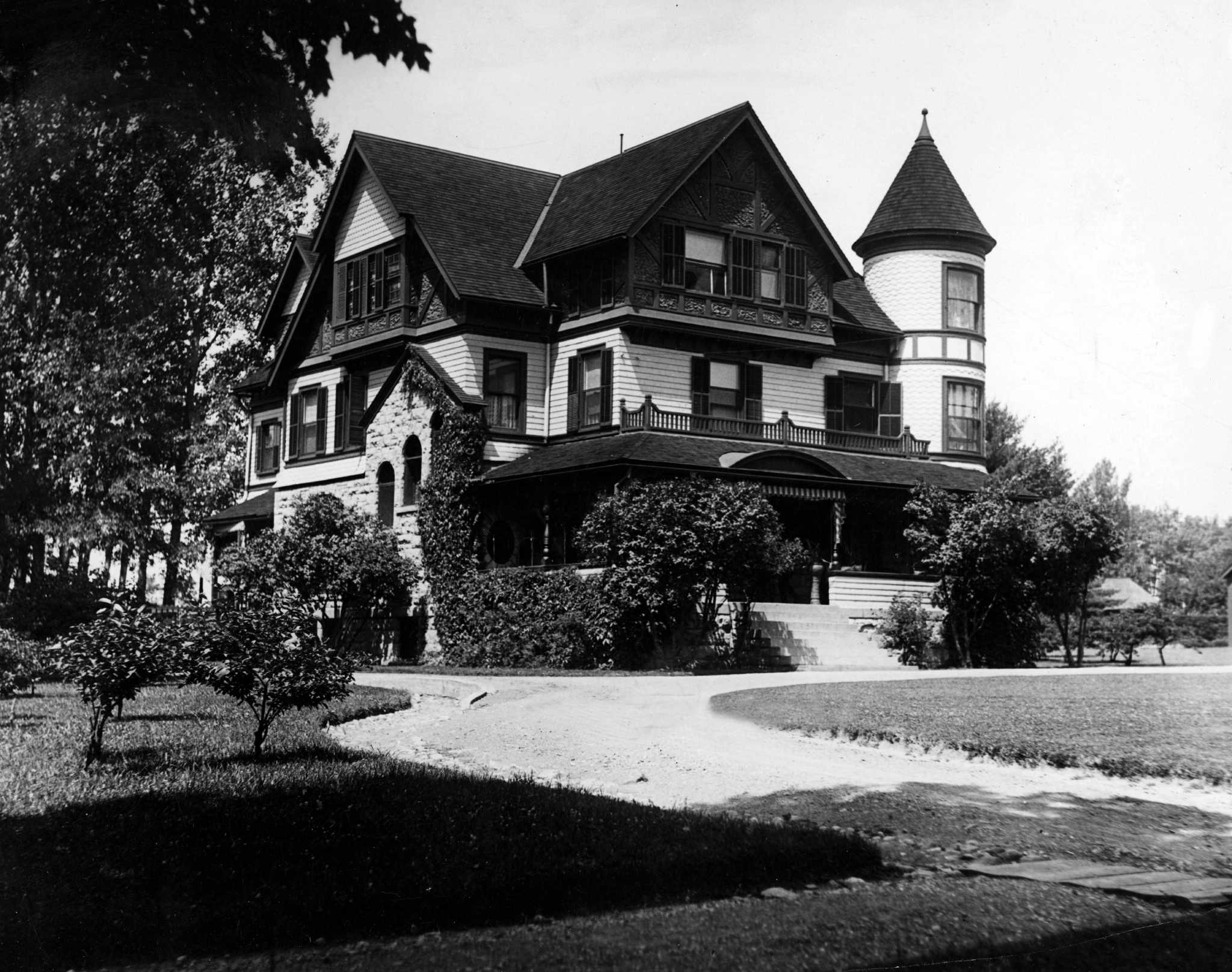 Historical photos Stately Saratoga homes