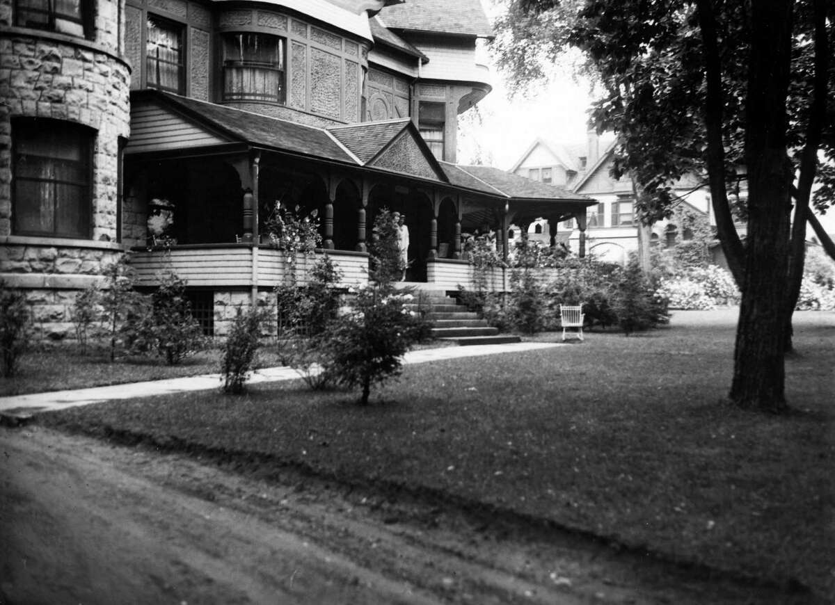 Tour historic homes in Saratoga on May 12