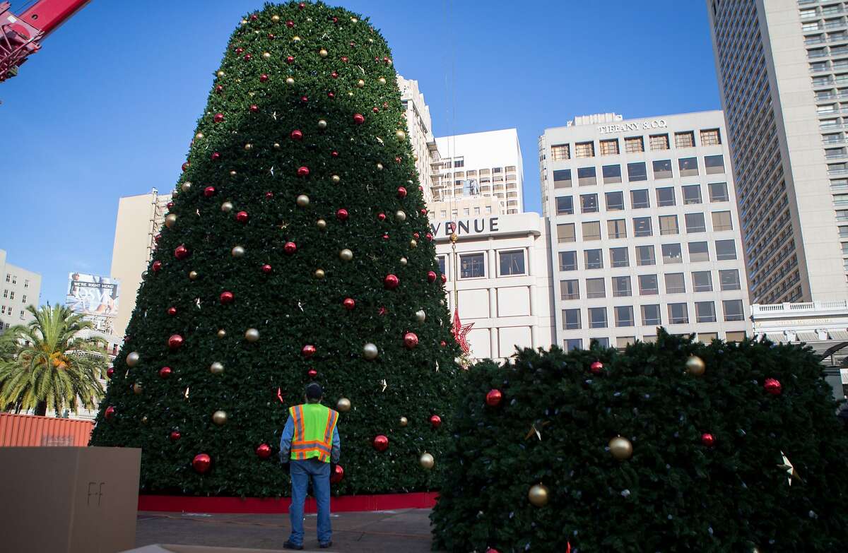 How Union Square’s huge Christmas tree is unwrapped, rustproofed