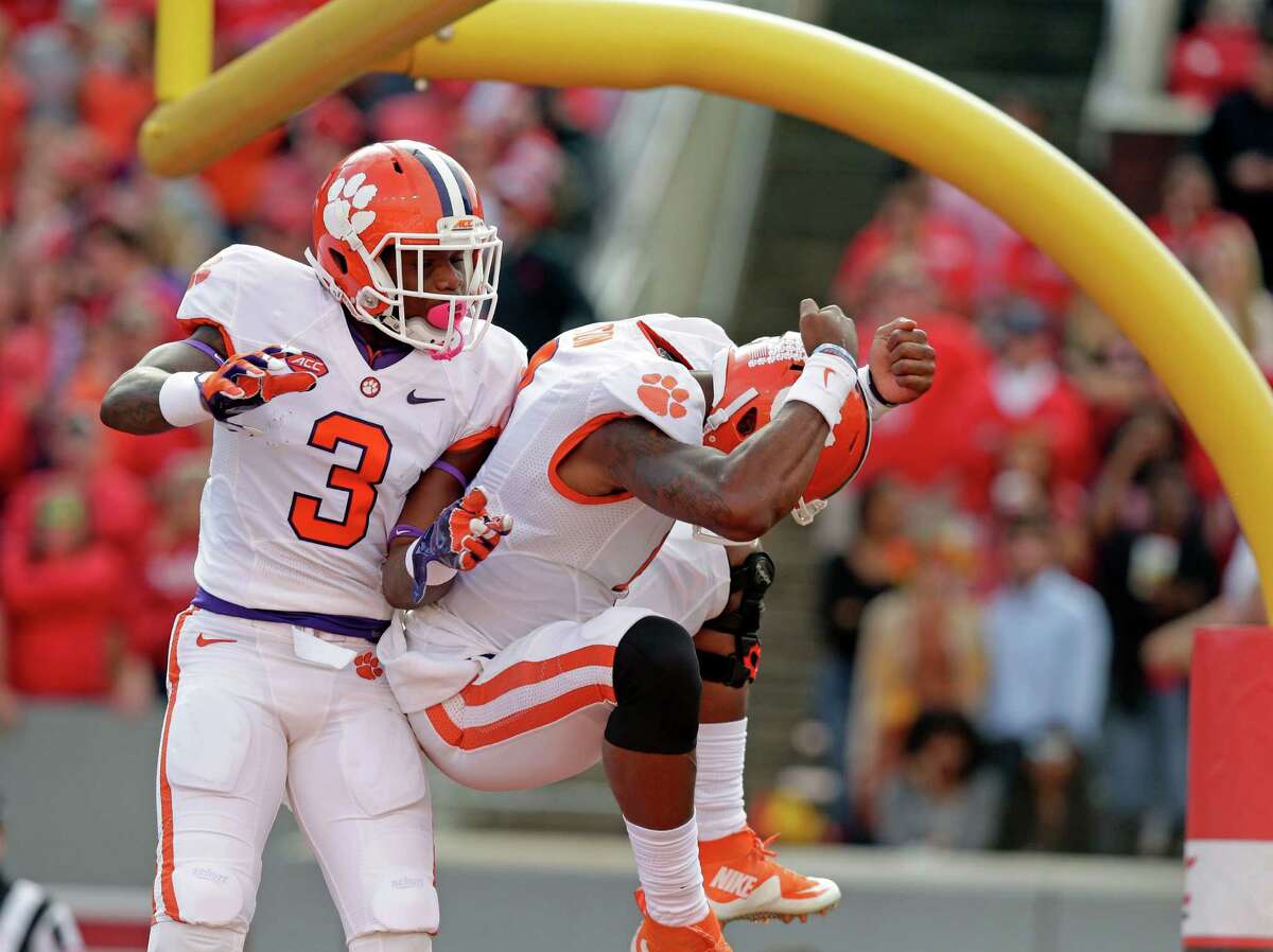 Getting it done: Clemson, LSU backs proving they belong