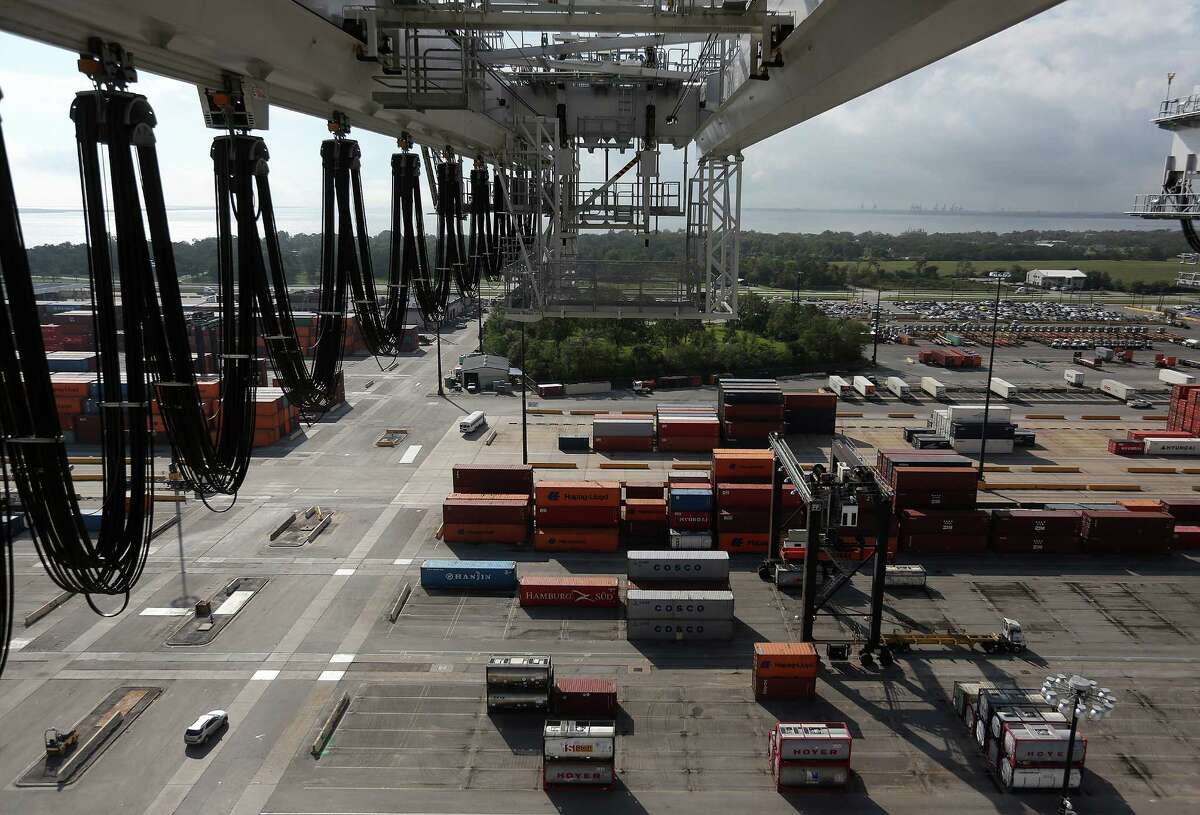 From 30 stories up, Houston's port is still a sight