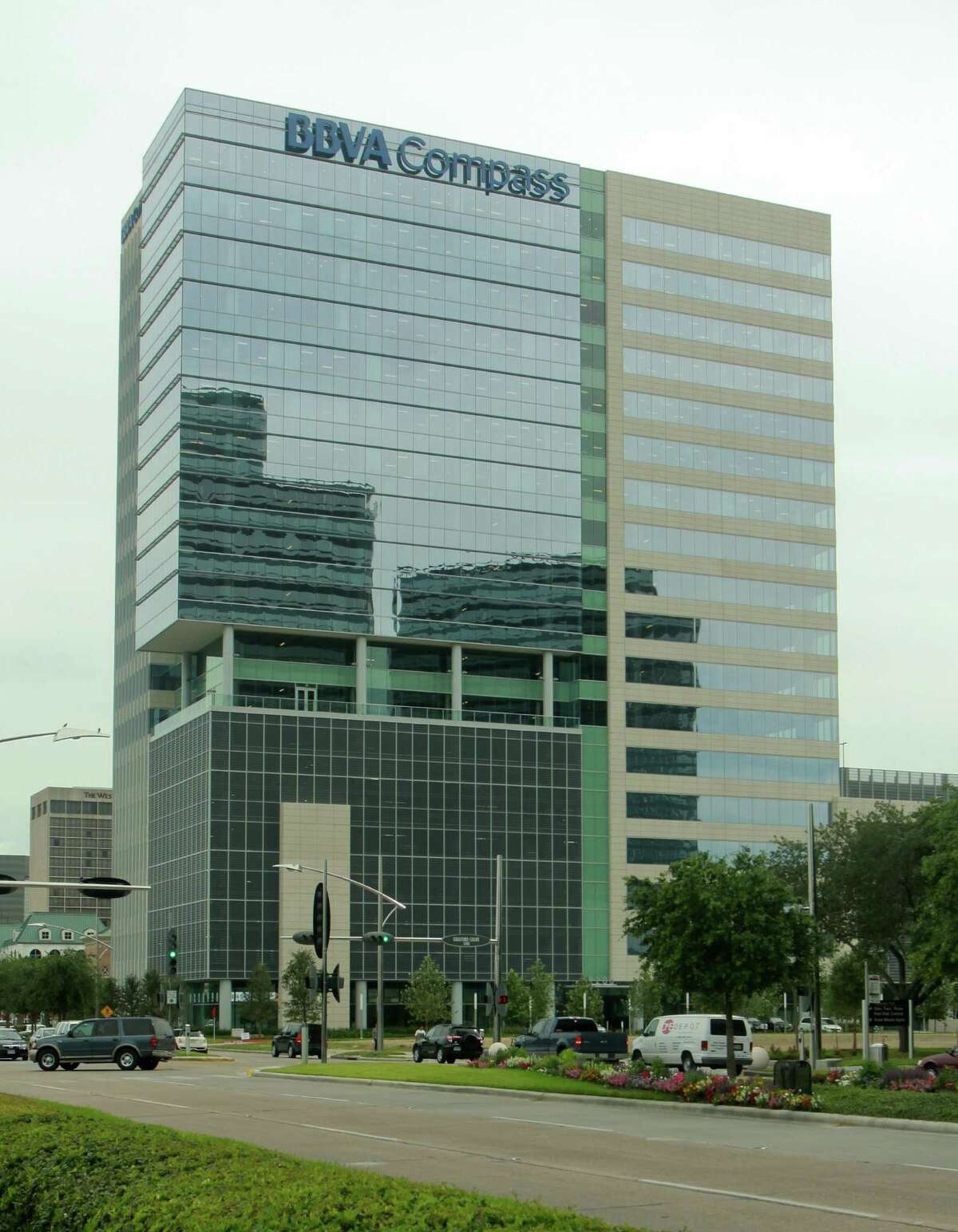 (For the Chronicle/Gary Fountain, June 12, 2013) BBVA Compass' new office building in the Galleria area.