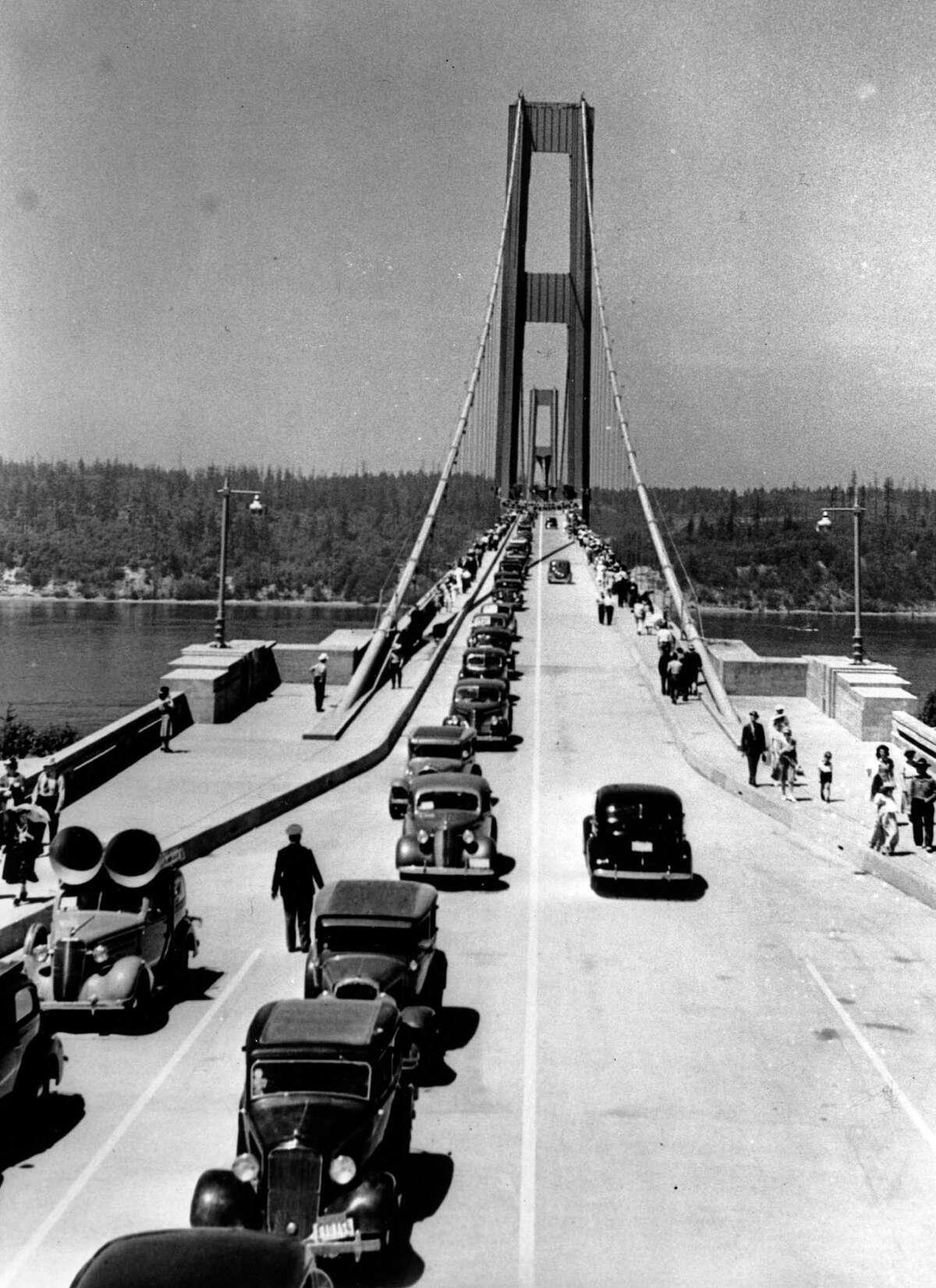 Tacoma 'Galloping Gertie' Bridge Collapse