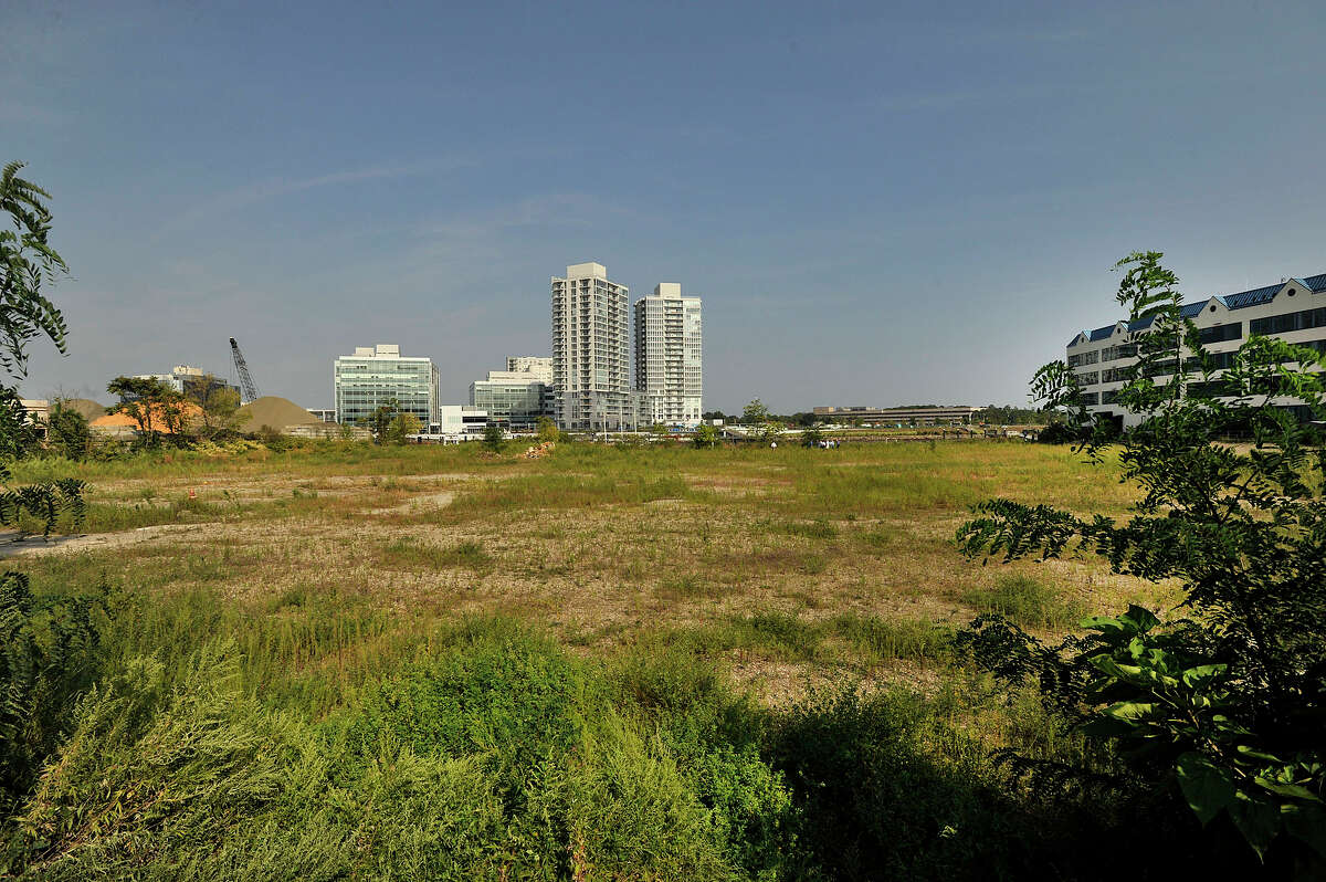 The lot that Building and Land Technology is proposing to be a boatyard between the west side of the West Branch of Stamford Harbor and Southfield Avenue in Stamford, Conn., on Tuesday, Sept. 8, 2015.