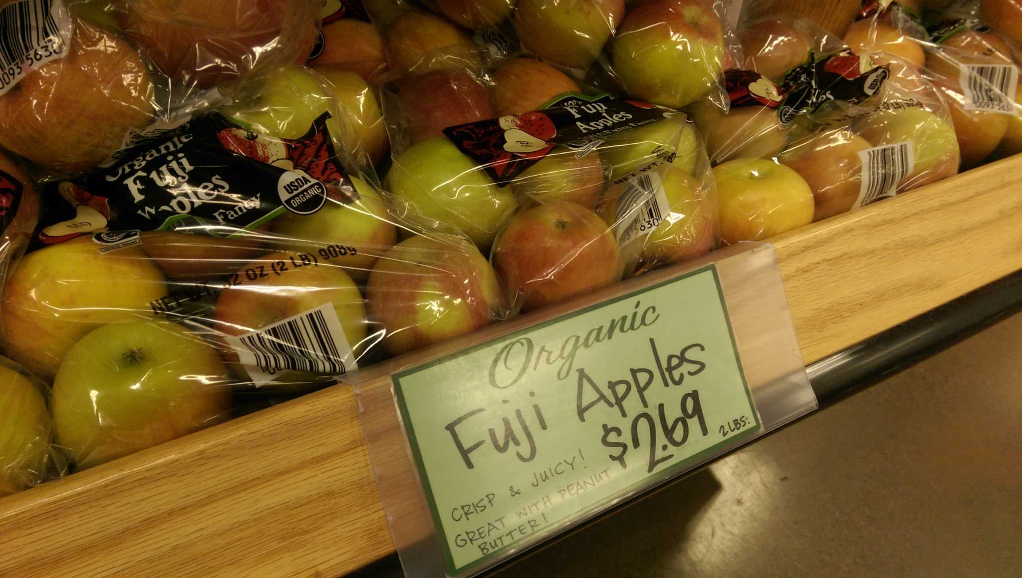 Trader Joe's Bag of Organic Fuji Apples – We'll Get The Food