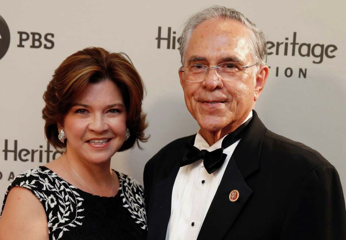 Hinojosa emotional announcing retirement