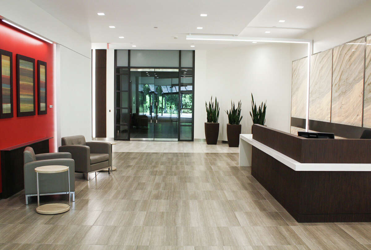 Younan Properties recently completed a multi-million dollar lobby and exterior renovation at 2350 North Belt Tower, a 10-story, 165,094 square foot Class A office space in the Greenspoint/IAH submarket.