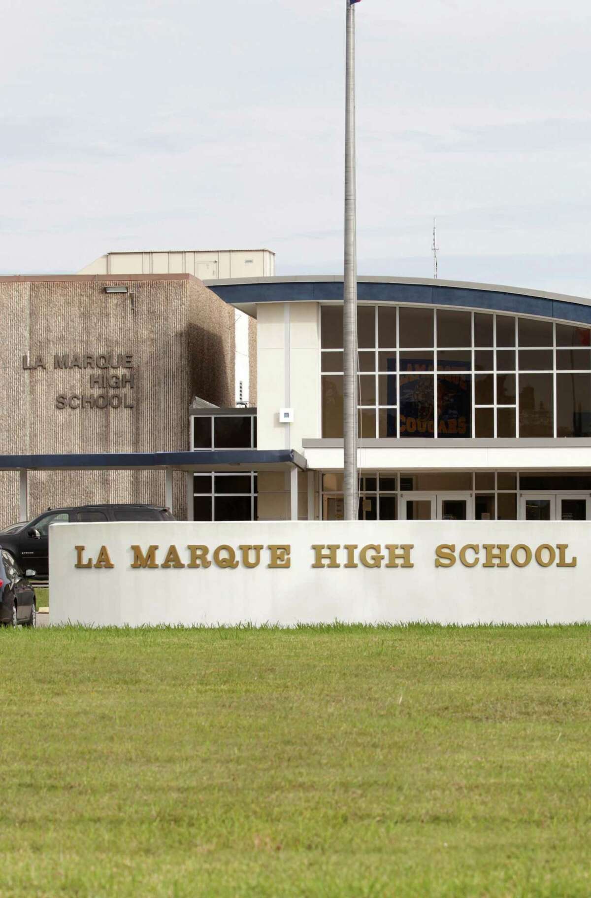 Students leave La Marque High School in the afternoon, Friday, Nov. 13, 2015, in La Marque. The school district will be shut down at the end of the school year.