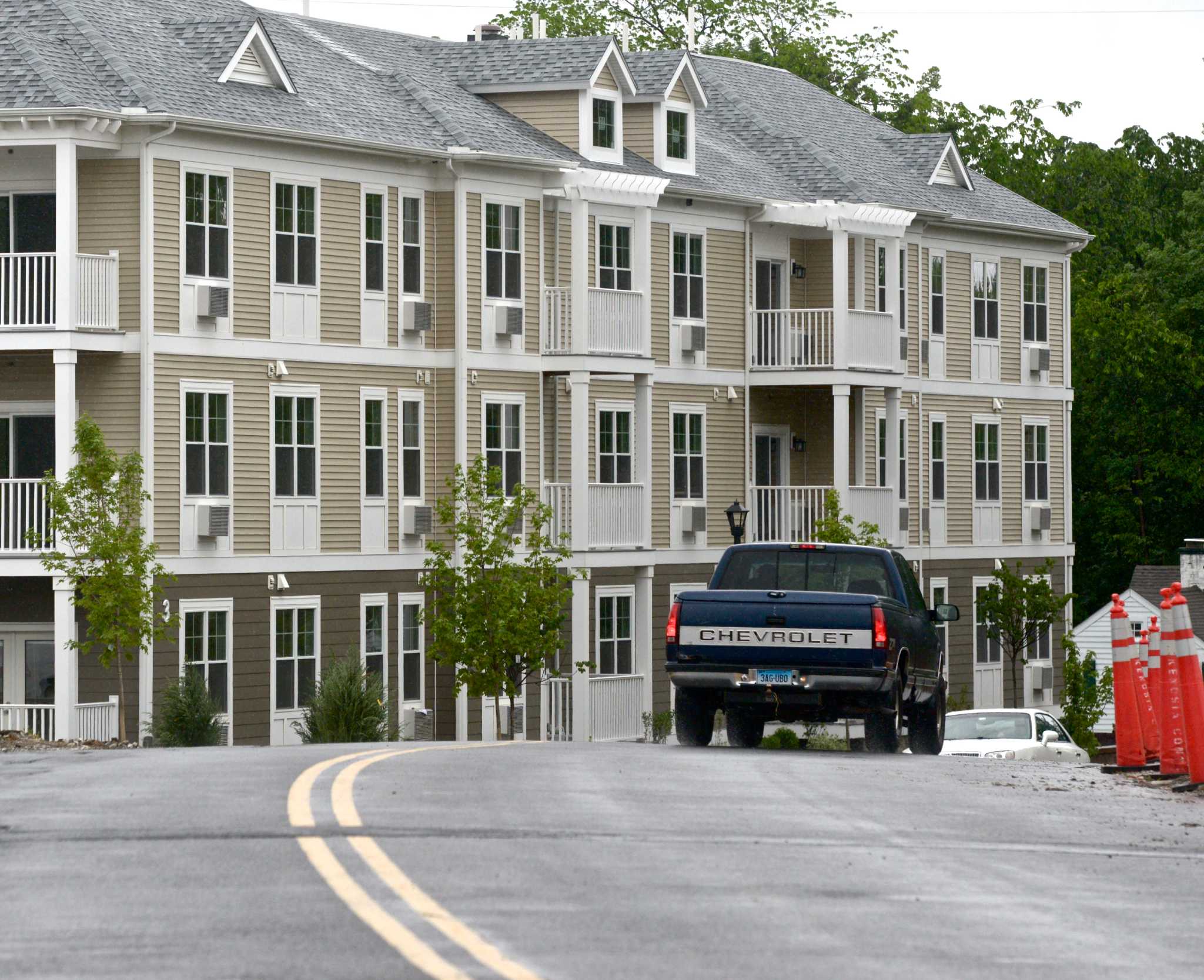 Rapid growth of Four Corners alarms Brookfield residents