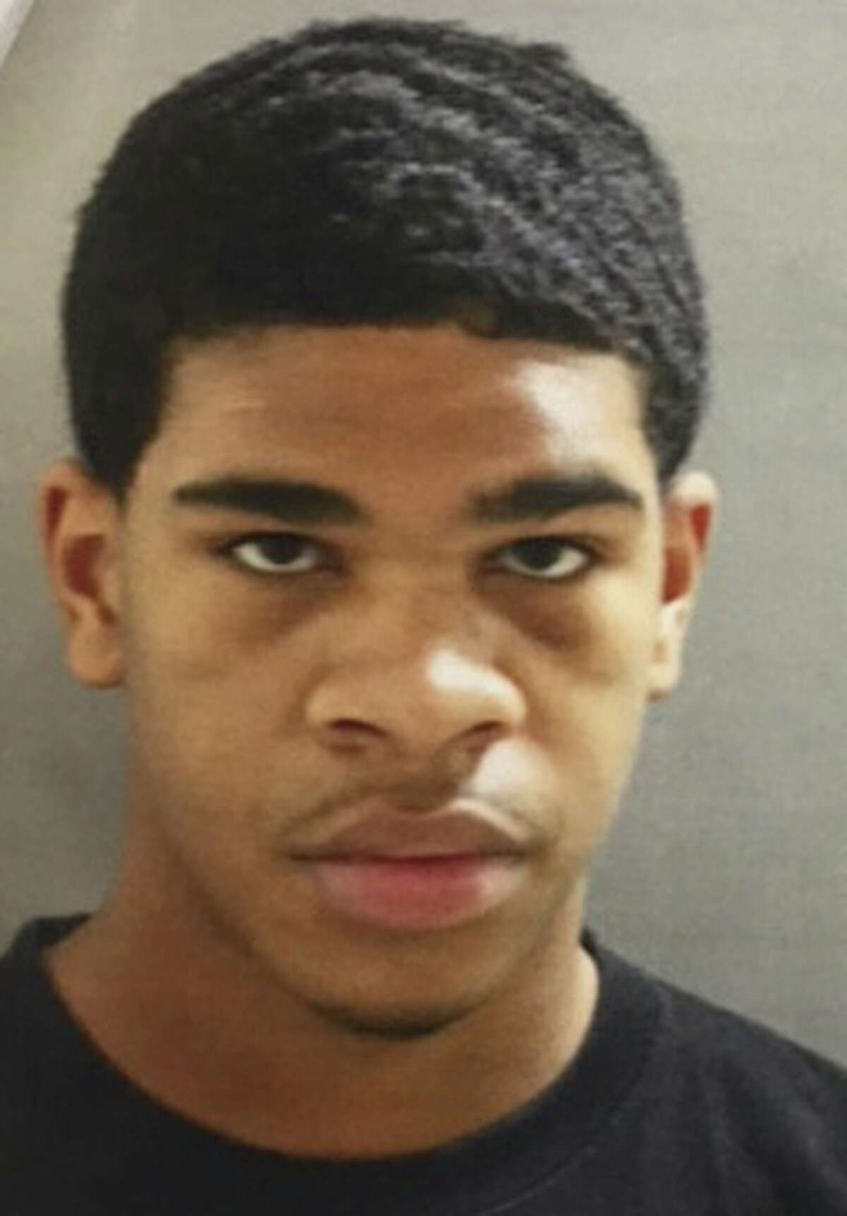 Sources say Jahrell West and two other juvenile inmates escaped the Harris County juvenile center.