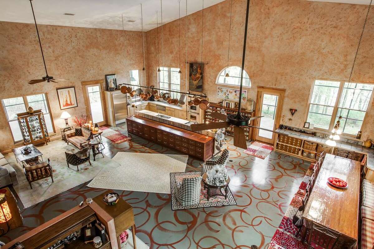 The 'Aluminum House' in Hawkins, Texas listed at 1.5M