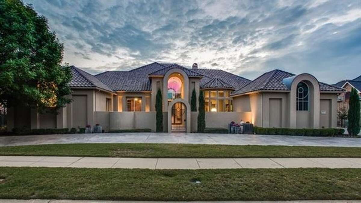 Former Cowboys player Gerald Sensabaugh selling Texas home