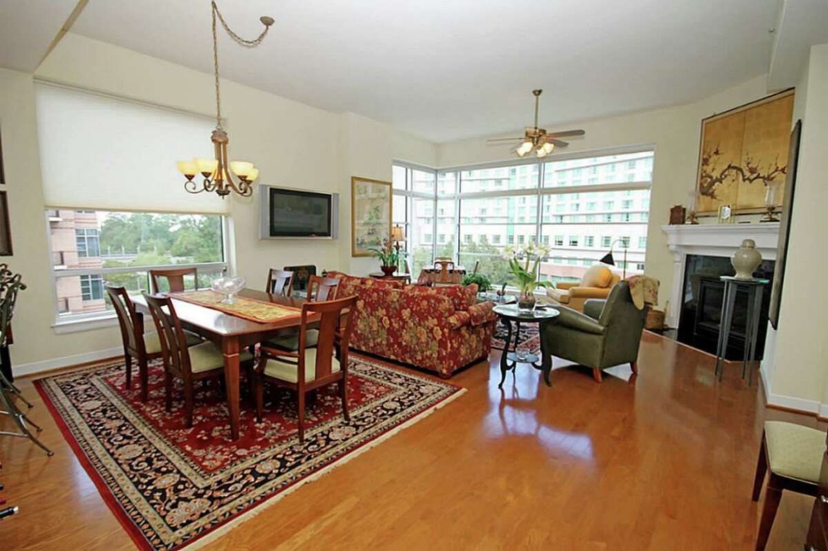1 Waterway Court, Unit 4B in The Woodlands: 2,109 square feet / 3 bedrooms / 2 full and 1 half bathrooms / $1,150,000