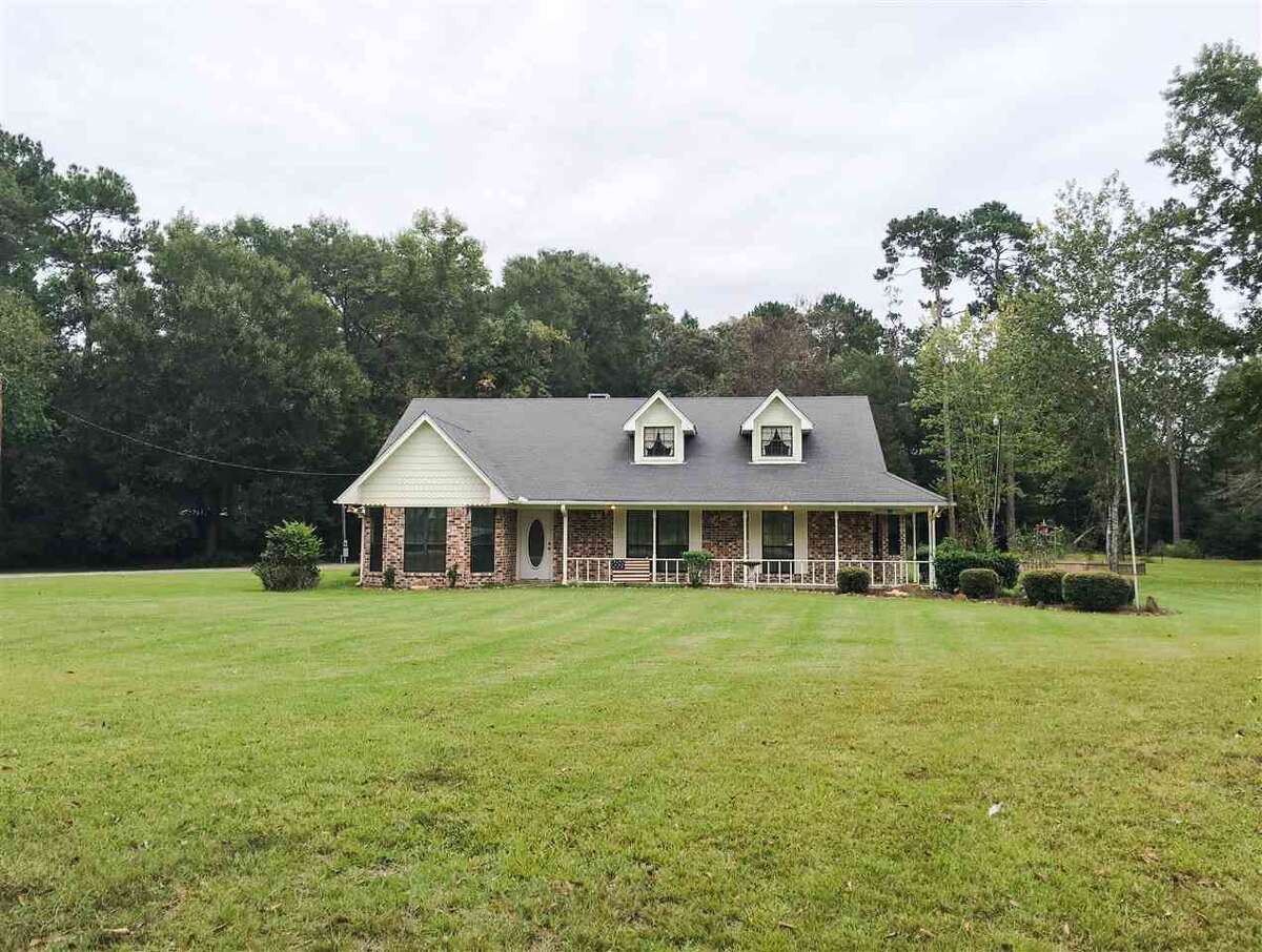 Homes less than 300K for sale in Southeast Texas