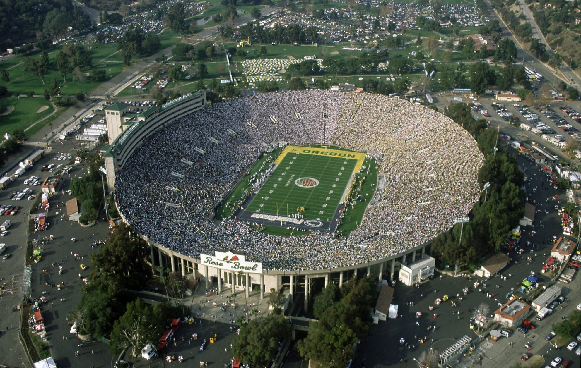 Rose Bowl has cast an aura worthy of the Super Bowl - SFGate