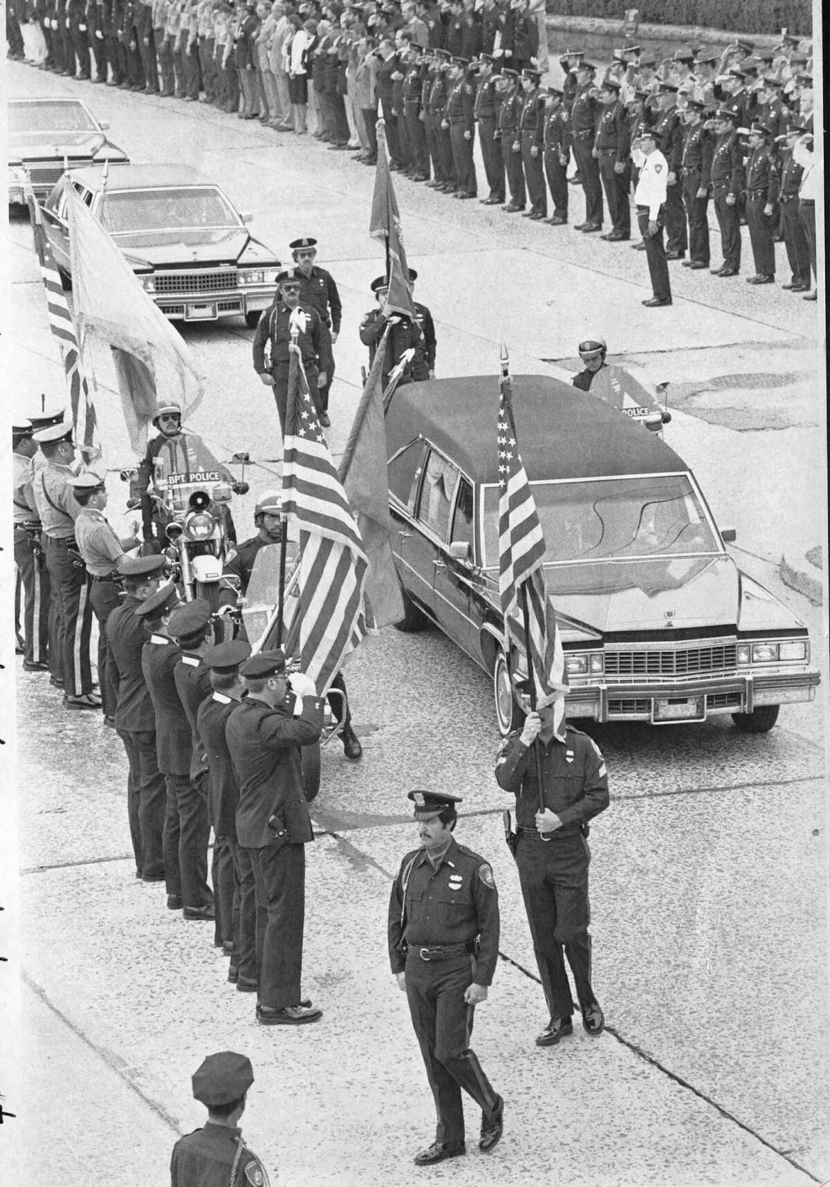 Judge Man supplied gun that killed Darien cop