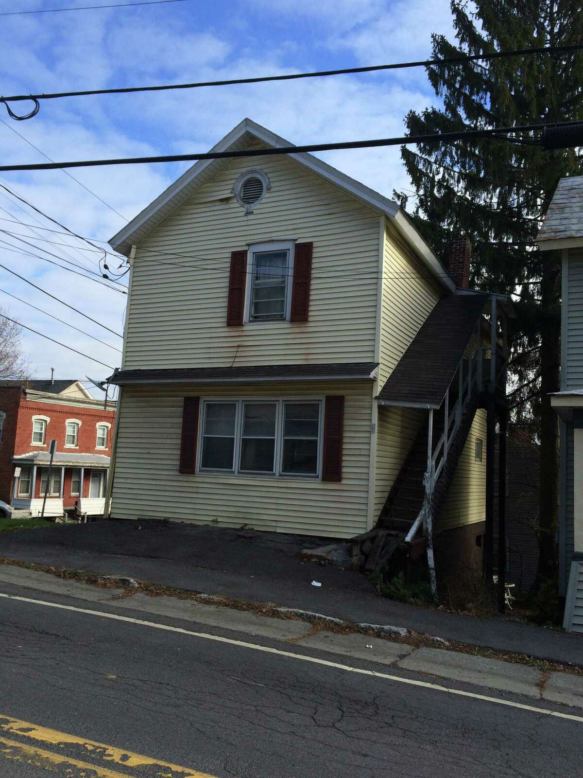 Coeymans tosses out switched bid to buy for town building